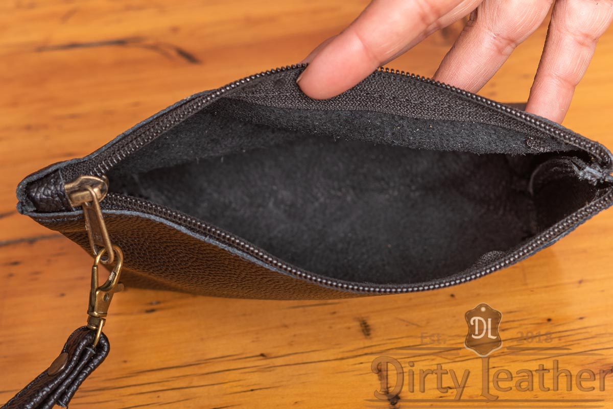 Travel Clutch 5 Travel Clutch - Image 4